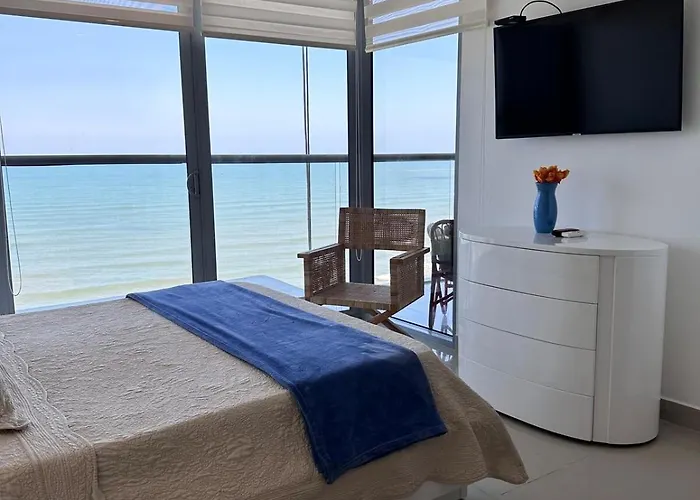 Mc 1303- Beach Front Apt- Morros City Top Location
