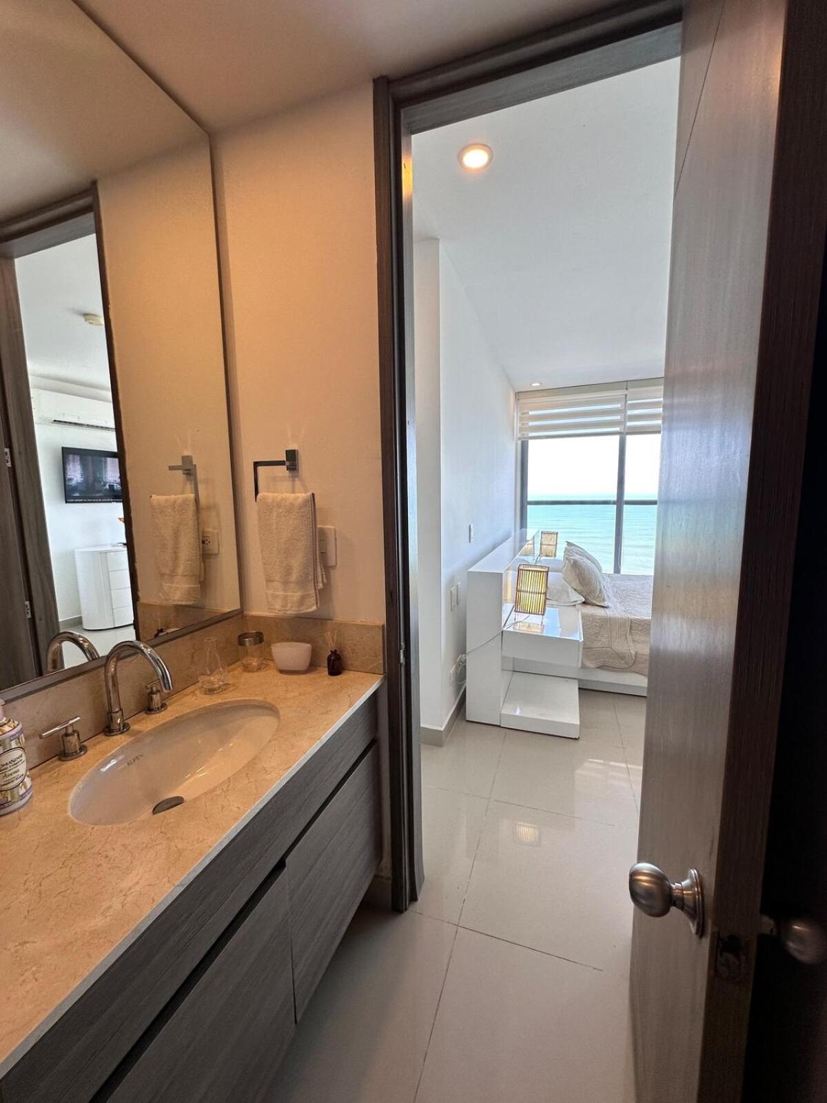 Apartamento Mc 1303- Front Apt- Morros Location *