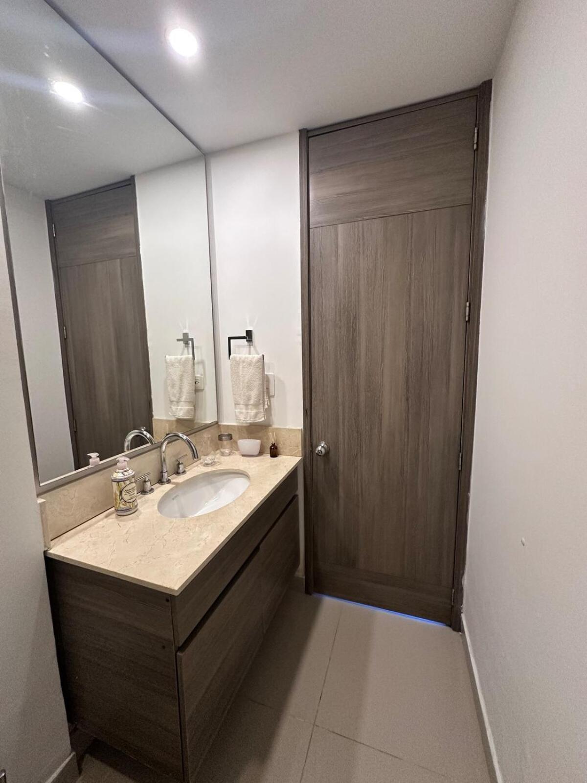 Mc 1303- Front Apt- Morros Location Apartamento *
