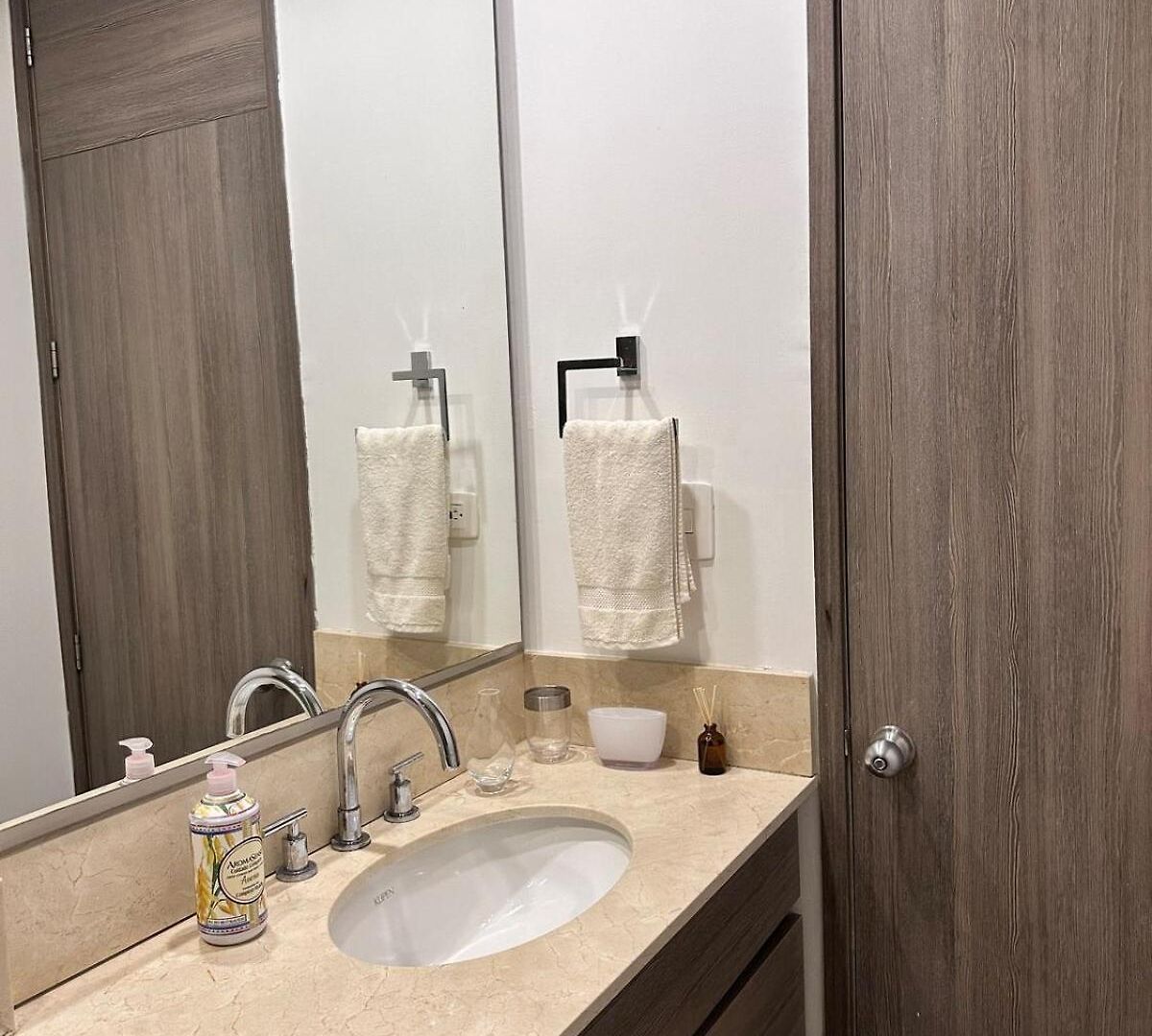 Apartamento Mc 1303- Front Apt- Morros Location *