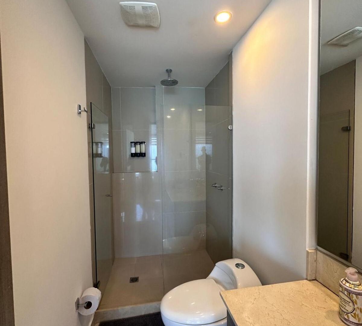 Mc 1303- Front Apt- Morros Location Cartagena