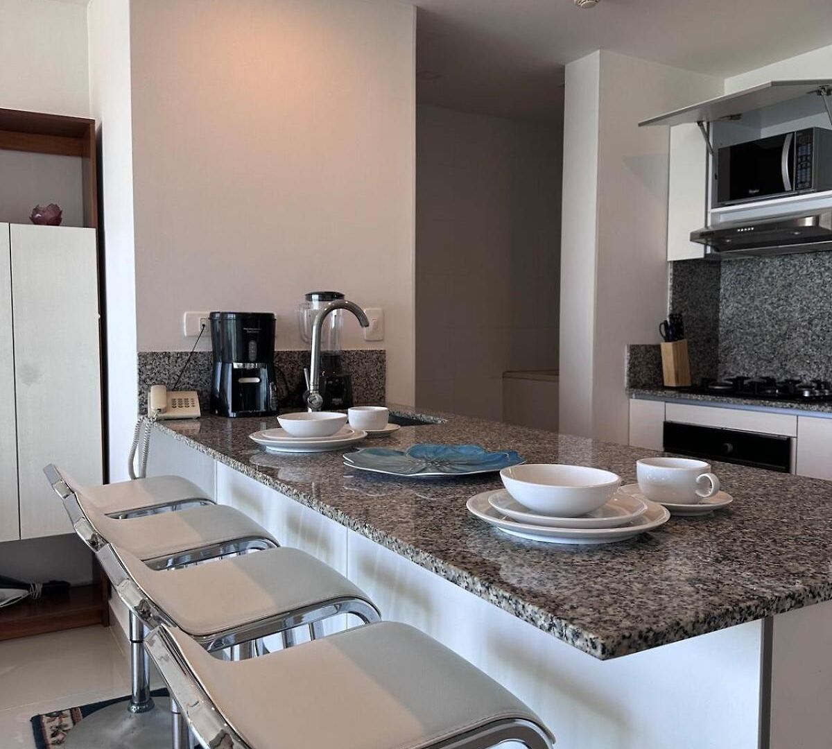 Mc 1303- Front Apt- Morros Location *