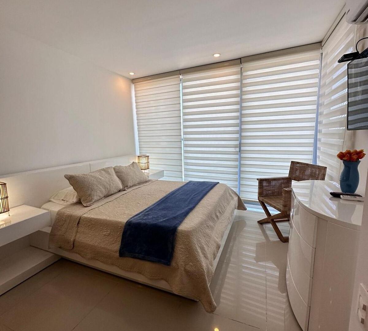 Mc 1303- Front Apt- Morros Location Cartagena