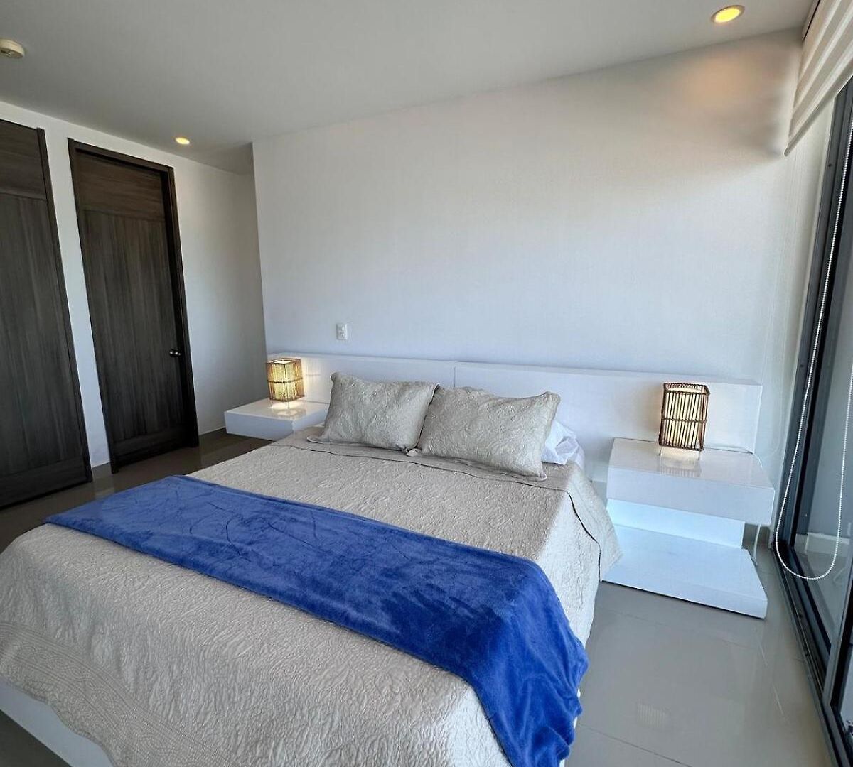 Mc 1303- Front Apt- Morros Location *